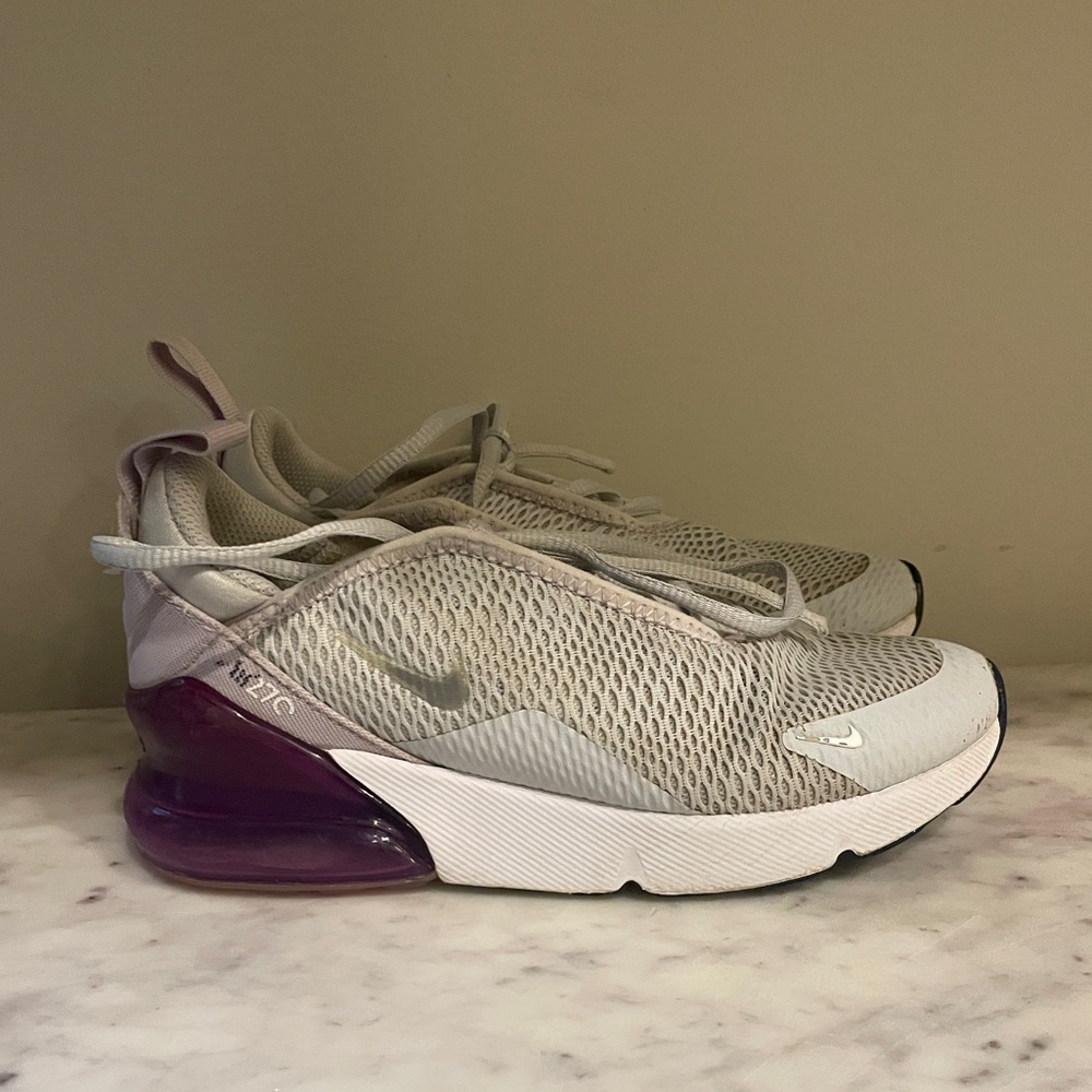 Kids Nike Air Max 270 - Size 2Y